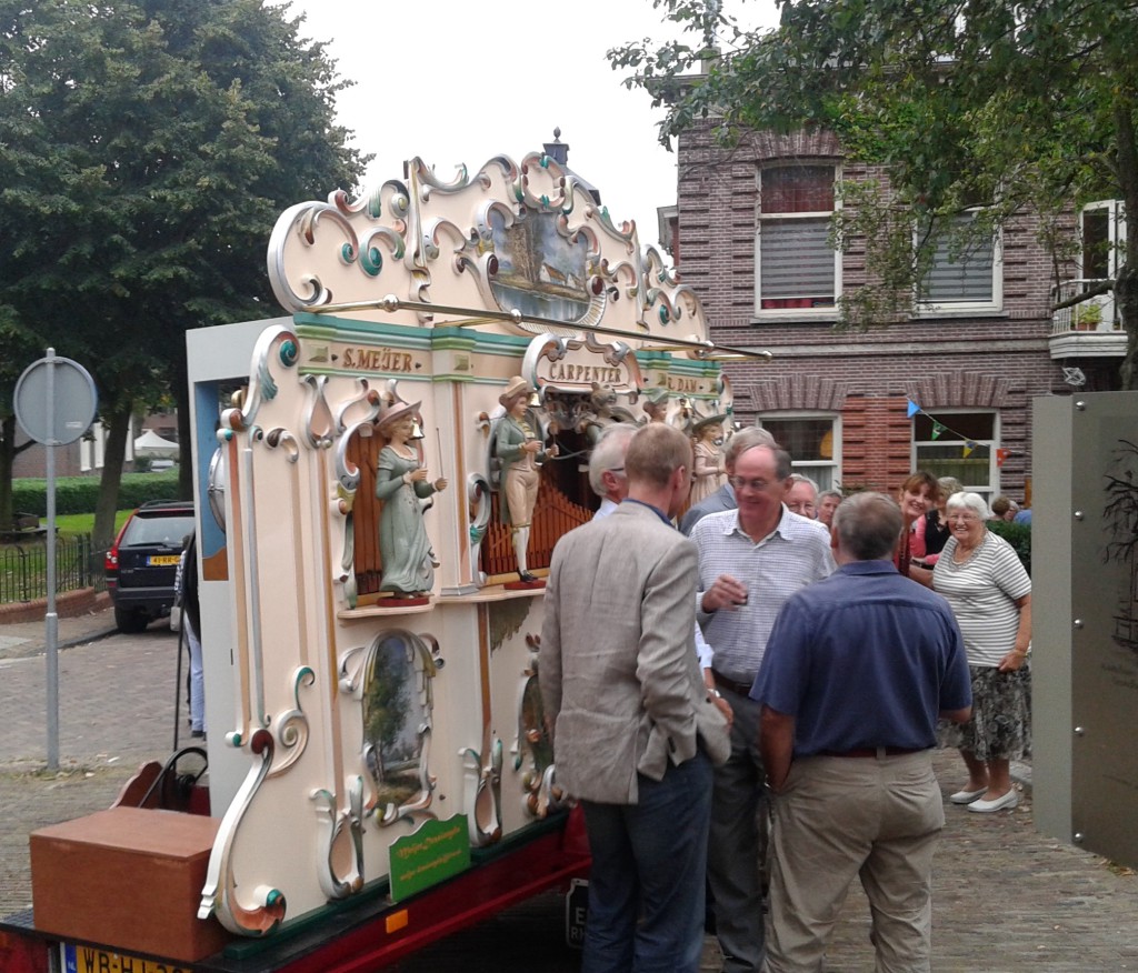 draaiorgel huren voor particulieren, bedrijven en zorginstellingen. Neem snel een kijkje op onze website voor meer informatie