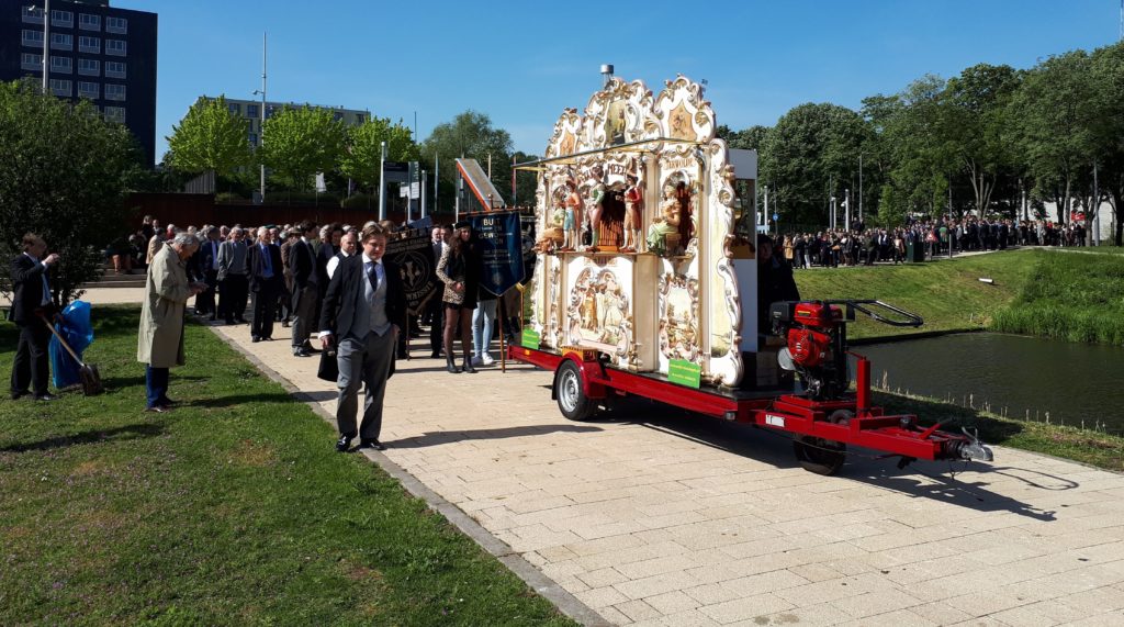 draaiorgel huren voor particulieren, bedrijven en zorginstellingen. Neem snel een kijkje op onze website voor meer informatie